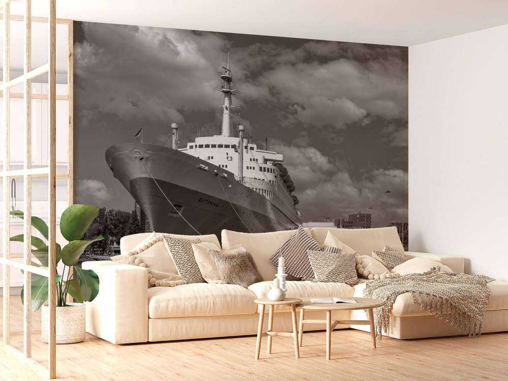 Ehemaliges Dampfschiff SS Rotterdam in schwarz-weiß  